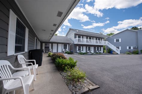 americas best value inn|americas best value inn lake george.